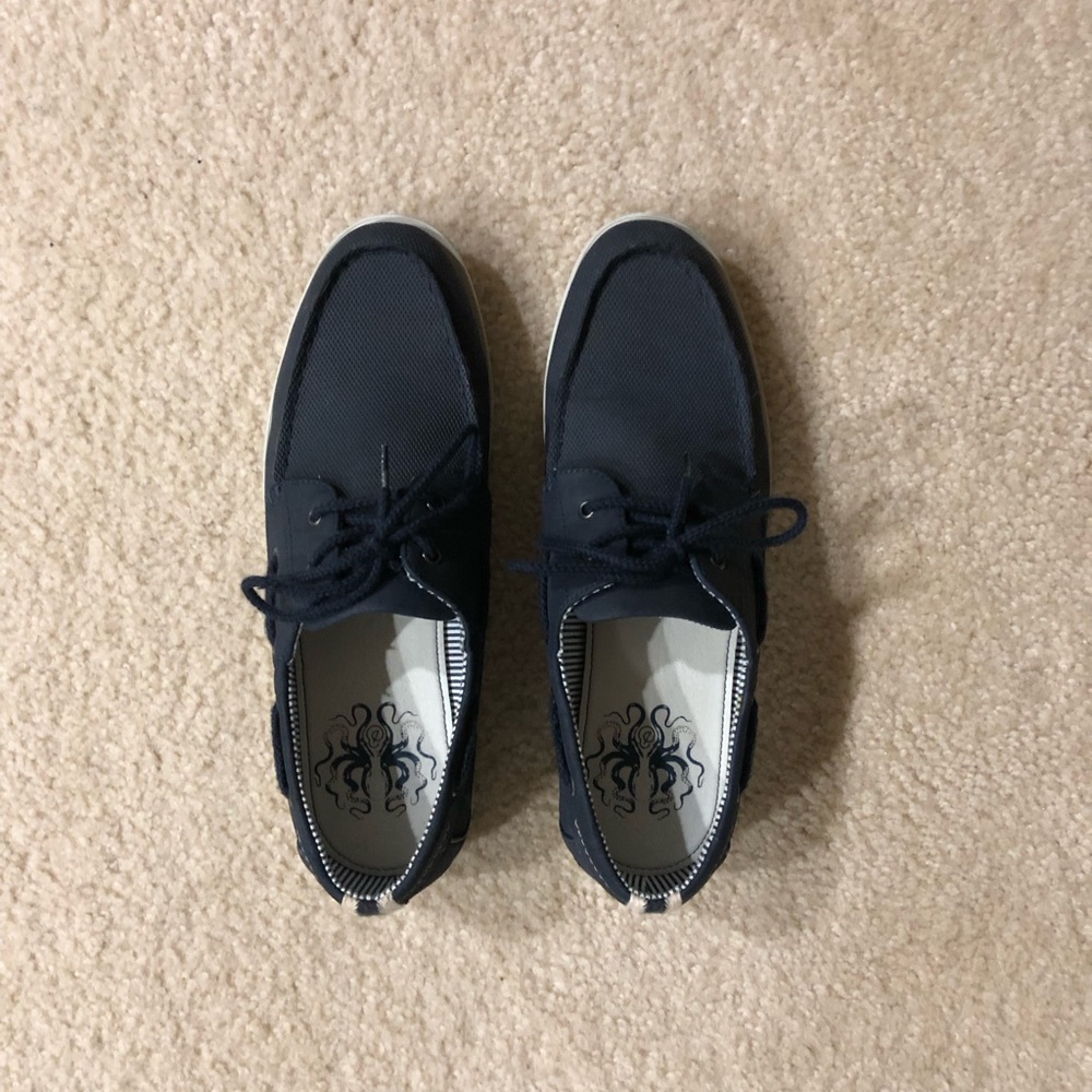 Mens Boat Shoes, Size 9